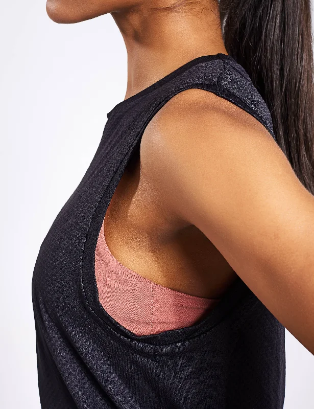 Page Seamless Crop Tank - Black