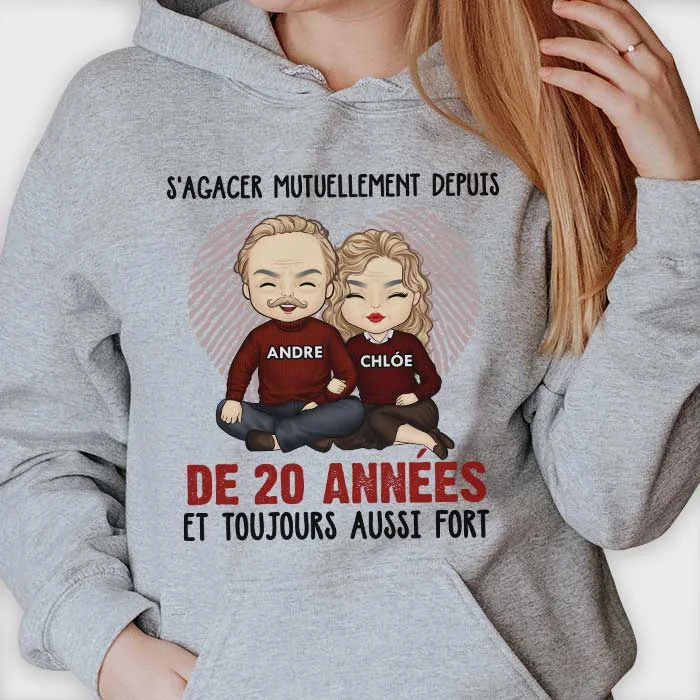 S'ennuyer Mutuellement Pendant De Nombreuses Années Et Toujours Aussi Fort - Anniversary Gifts, Gift For Couples, Husband Wife - Personalized Unisex Hoodie French