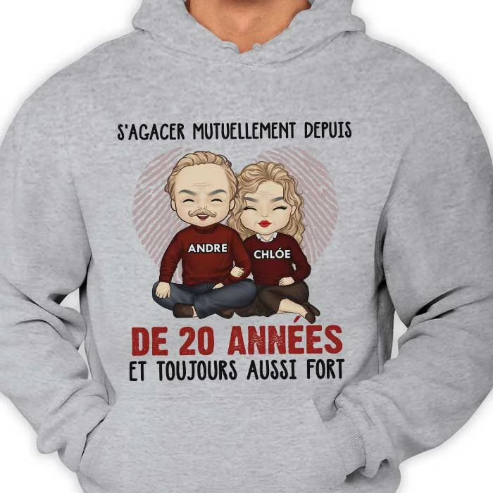 S'ennuyer Mutuellement Pendant De Nombreuses Années Et Toujours Aussi Fort - Anniversary Gifts, Gift For Couples, Husband Wife - Personalized Unisex Hoodie French