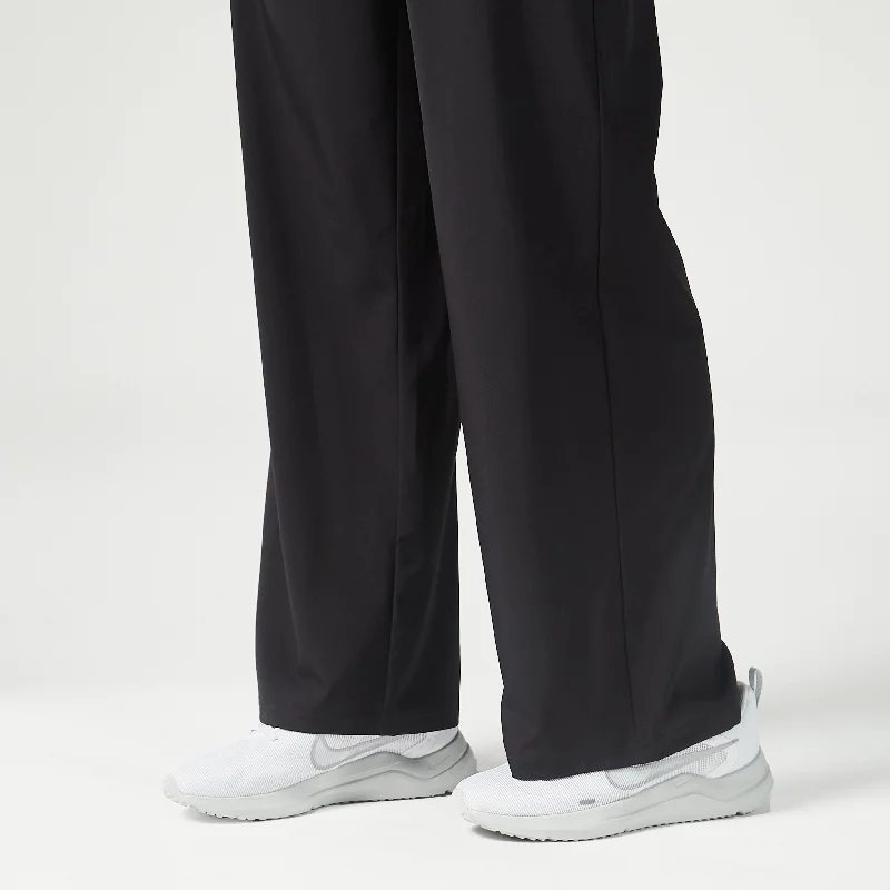 Essential Stretch Training Joggers - Black